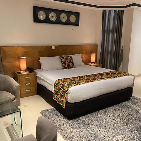 Airport West Hotel Akra Zewnętrze zdjęcie