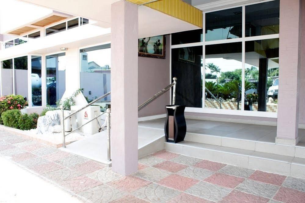 Airport West Hotel Akra Zewnętrze zdjęcie