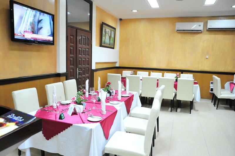 Airport West Hotel Akra Zewnętrze zdjęcie
